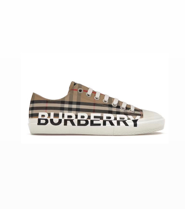 Vintage berry shoes