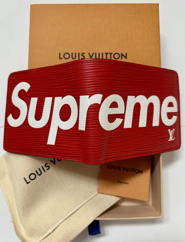 Supreme x LV wallet